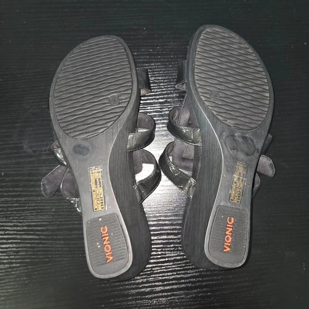 Vionic Radia Wedge Sandals Women Sz 9 Black Patent Croco Triple Strap Slide NWOB